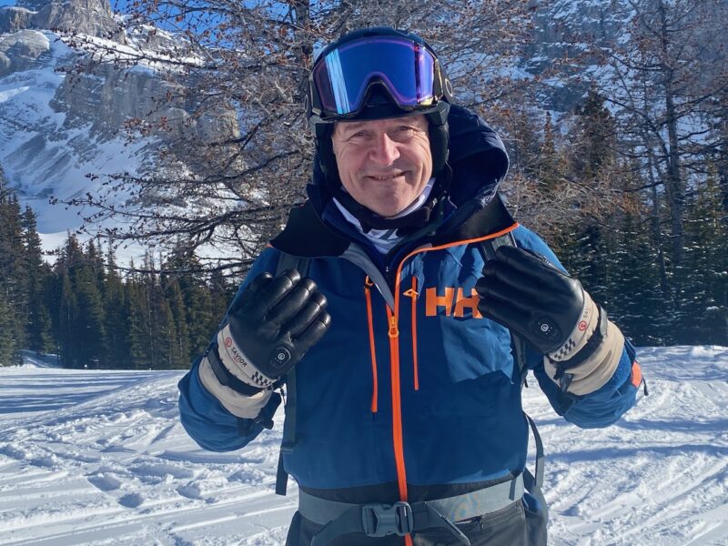 PlanetSKI Gear Reviews from Canada. Image © PlanetSKI